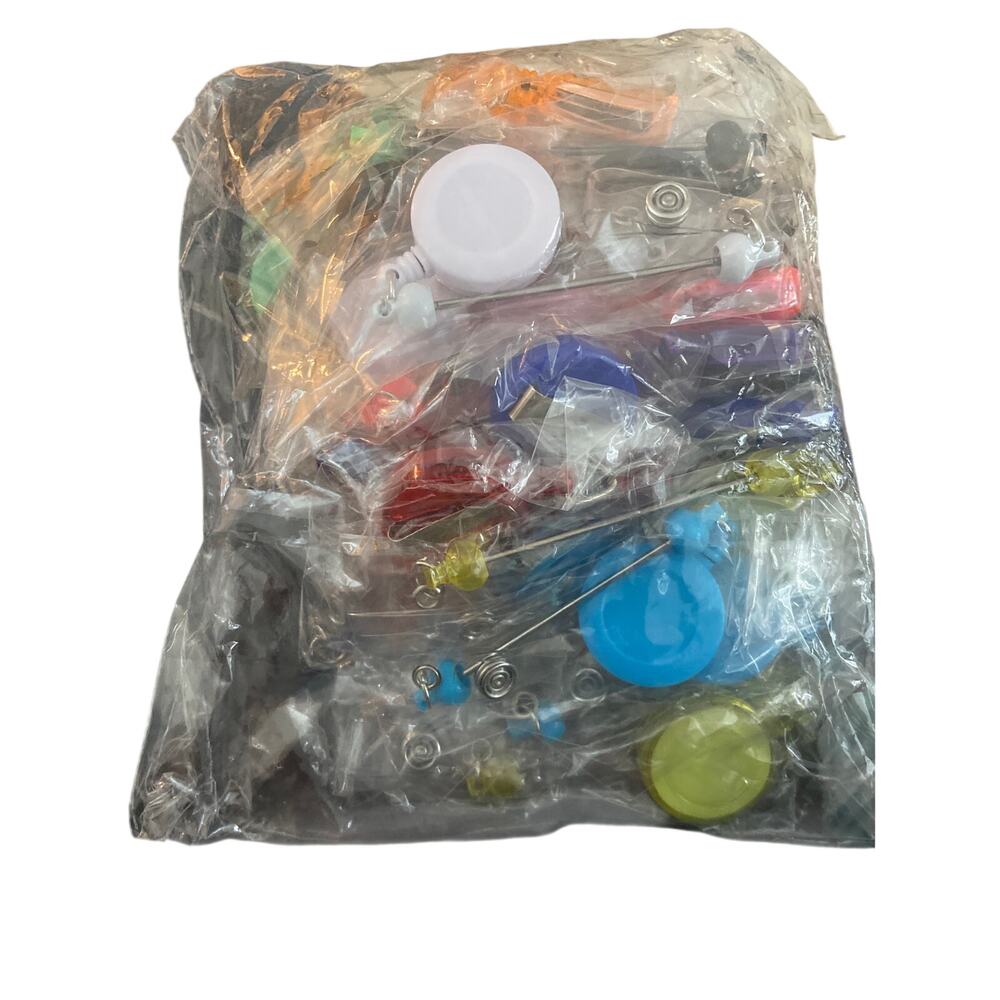Beadable badge reel 24 piece colorful